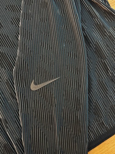 Nike Womens Run Division Midlayer Holoknit Black Green Reflective Size Medium - Afbeelding 8 van 17