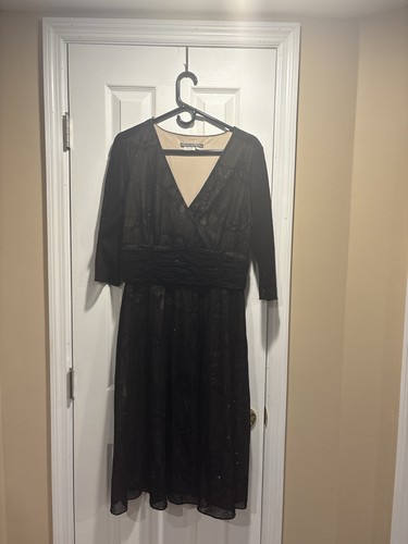 Maggy London schwarz Spitze Midikleid Größe 16 V-Ausschnitt 3/4 Ärmel Cocktail formell - Bild 2 von 3