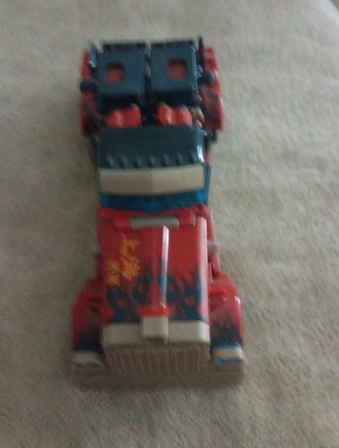 Hasbro Tomy 2008 Transformers Optimus Prime Action Figure - Picture 3 of 5