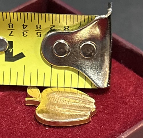 Terryberry 1/10 10k Yellow Gold Apple Tie Tack Pin Original Box - Picture 5 of 8