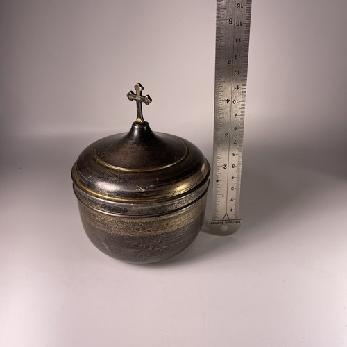 VTG PLATED CHURCH Christian CIBORIUM Cross 5” - Picture 9 of 10