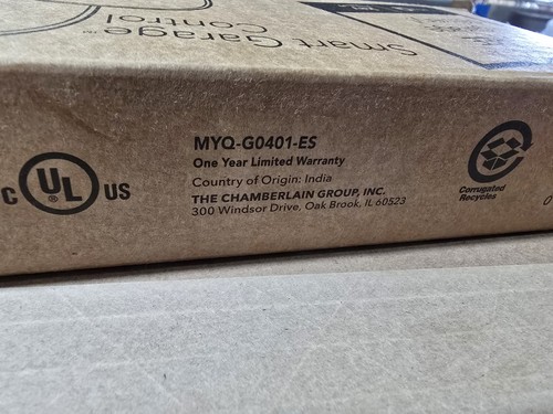 CHAMBERLAIN Smart Garage Control - Wireless Garage Hub myQ-G0401-ES, White - Picture 3 of 3