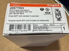 Pass & Seymour 2097TRW, GFCI Duplex Repeptacle 20A 125V Tamper Resistant White