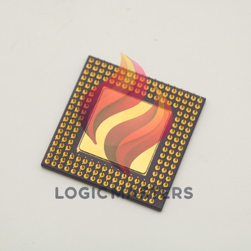 New MC68040RC33 Microprocessor MOTOROLA 1PCS - Picture 4 of 4