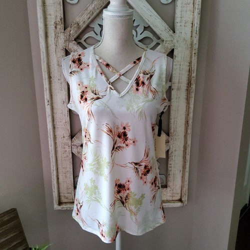 Emaline Women's Key Items Sleeveless Criss Cross V-Neck Top in Coral Floral - Picture 2 of 8