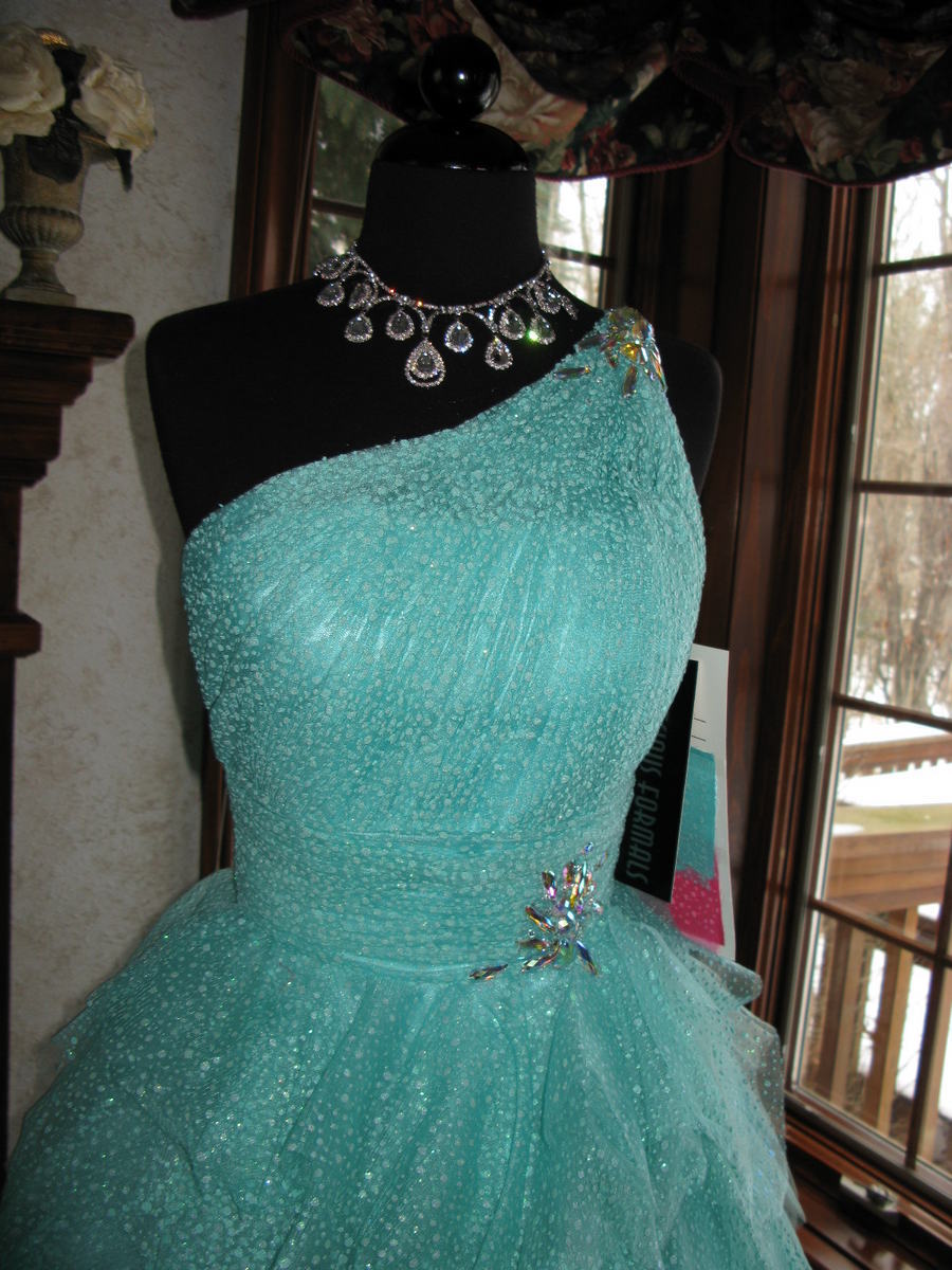 Picture 2 of 4