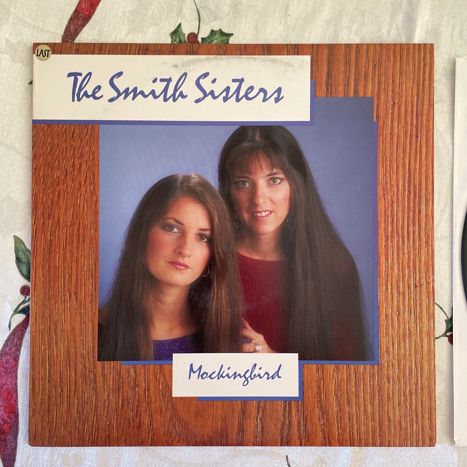 The Smith Sisters Mockingbird Bluegrass 1986 Vintage Vinyl 33 12" DOC WATSON/SAM