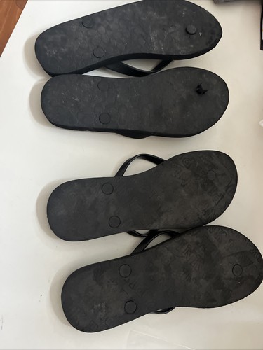 Coach 7-8 Medium Signature C Black/White W/ Bow- VS PINK-Flip Flops LOT- 2 Pair! - Picture 5 of 5