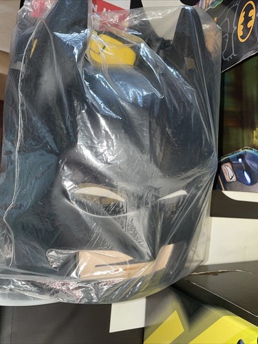 LEGO The Batman Movie | Batman Child Costume | Medium 7-8 | 23718K-PK1 | Display - Picture 10 of 20
