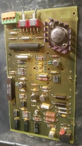 Placa detectora Hewlett Packard Agilent 19232-60010 TCD HP 5890 cromatógrafo GC - Imagen 2 de 5