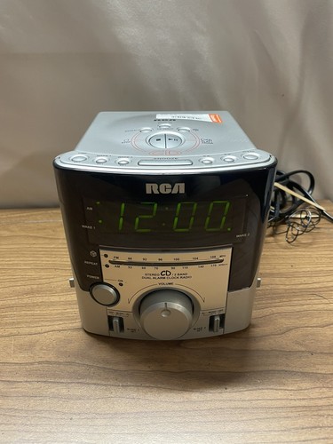 RCA Mini Silver Stereo CD Clock Radio Player RP3753A CD player TESTED/WORKING