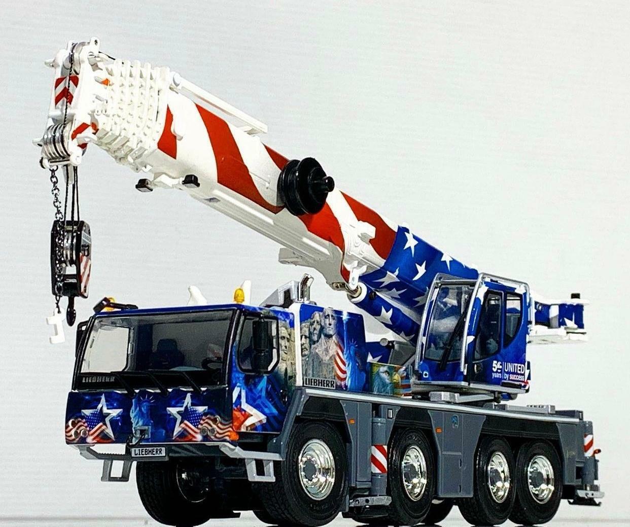 Liebherr LTM 1090-4.2 crane 