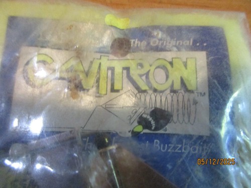 Lee Bailey Cavitron Clacker Buzzbait Fishing Lure Vintage Old Stock New in Pack - Picture 2 of 3