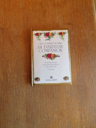 Choice Royal Albert Old Country Roses Bone China/Porcelain Collectibles - Picture 115 of 173