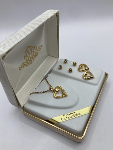Vintage Women Girls Necklace & Earring (x3) Set Brand New Heart Rhinestone Studs - Picture 6 of 6