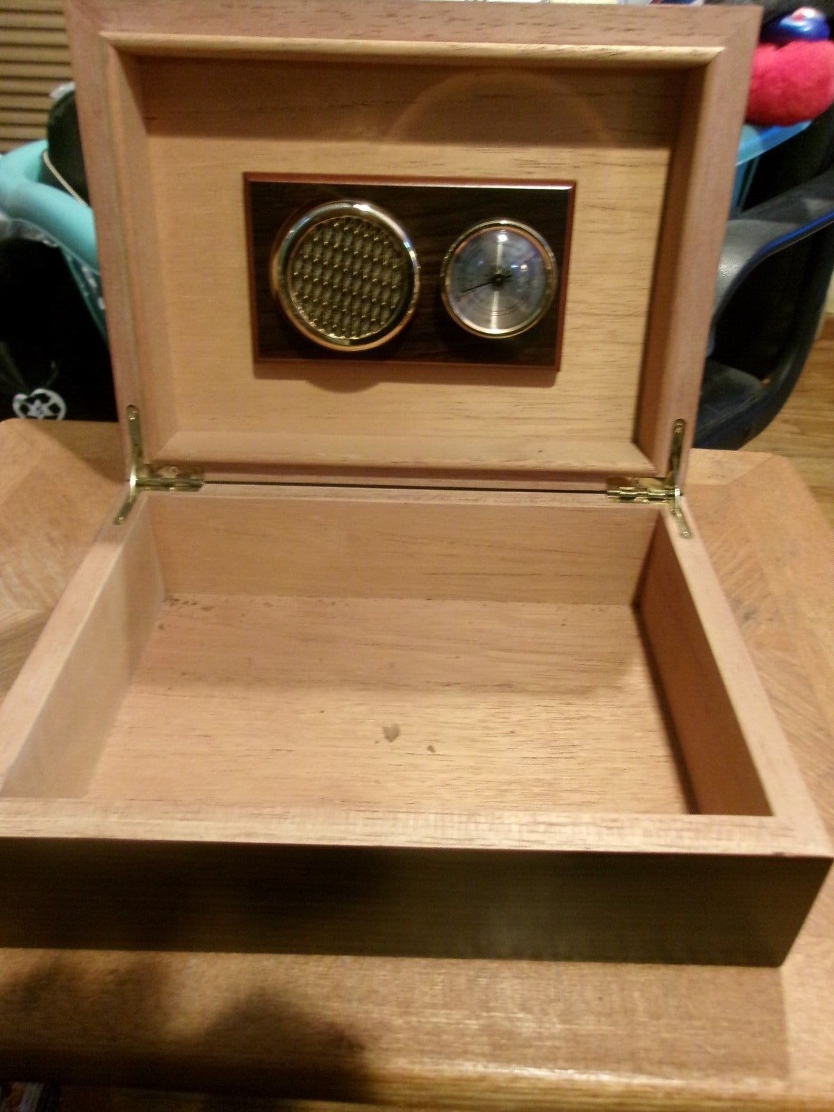 Picture 1 of 6