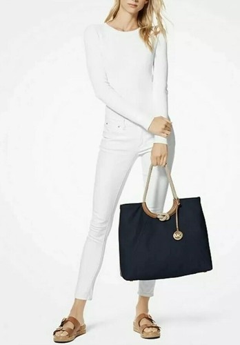 Neu mit Etikett Michael Kors Isla Ring Canvas Schultertasche Tasche Admiralblau - Bild 4 von 7