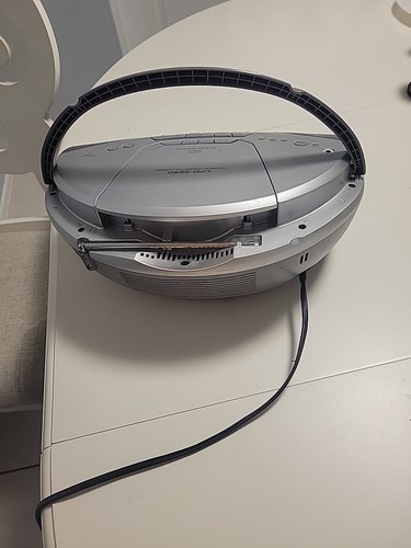 Sony CFD-S250 radio portatile AM/FM Boombox lettore CD/registratore a cassette con cavo - Foto 5 di 8
