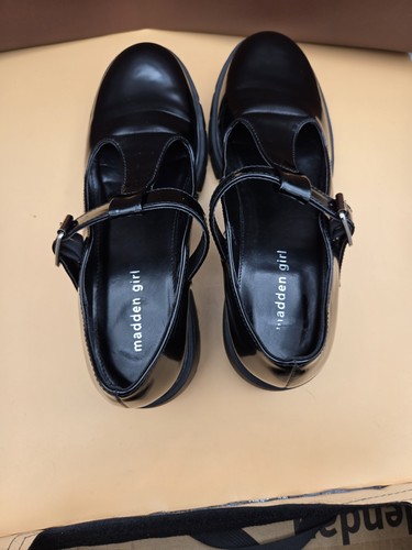 Madden Girl Y2K " Maddie" Womens 10M T-strap Maryjane Style Patent Leather Perfe - Picture 5 of 10