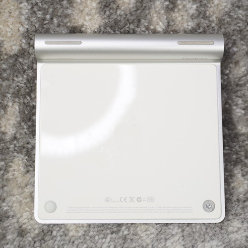 Apple Magic Trackpad A1339 (1st Gen) Bluetooth Wireless Touch Pad Tested Working - Picture 6 of 11