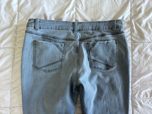 Kardashian Kollection Relaxed Boyfriend Jeans Damengröße 14, dehnbar hellblau - Bild 8 von 11