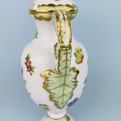 Vintage Herend Queen Victoria Lidded Handled Urn Vase 6452 VBO Hungary 25cm Gilt - Picture 6 of 15