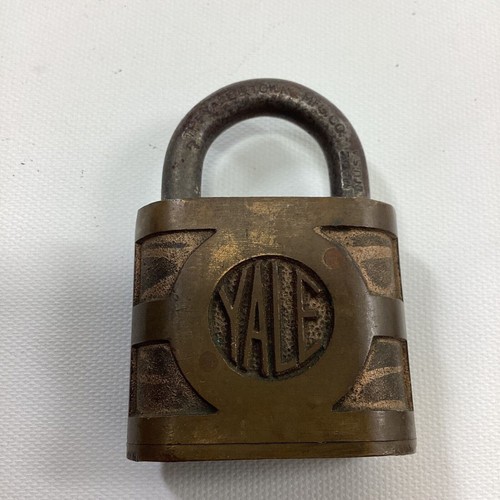 Two Yale & Towne Padlock Lock Stanford CT No Keys Antique Vintage - Picture 8 of 12