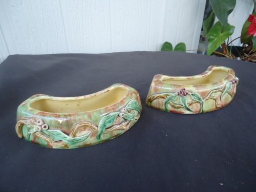 2 vintage Delamere Australian pottery posy trough vases embossed gum leaf nut - Bild 8 von 9