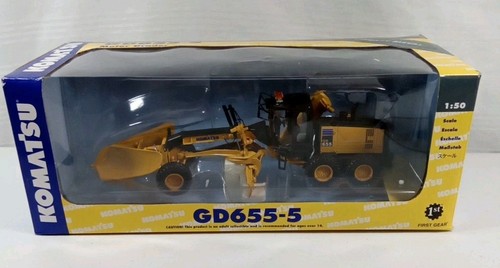 First Gear Komatsu GD655 With Snow Equipment 1/50 Scale Die Cast GD655-5 MB - Picture 6 of 7