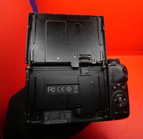 Canon fotocamera digitale EOS M3 + EF-M 15-45 mm obiettivo zoom nero - Foto 12 di 16