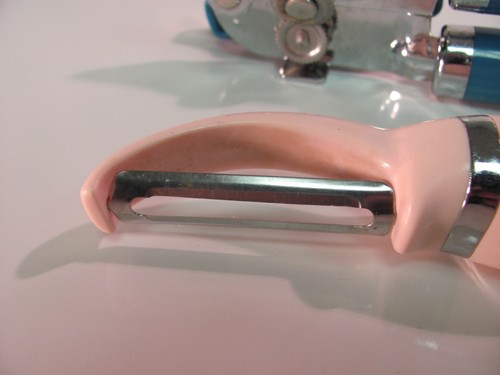 Clean Used KITCHENAID Manual Can Opener and Peeler Kitchen Utensils - Picture 7 of 10