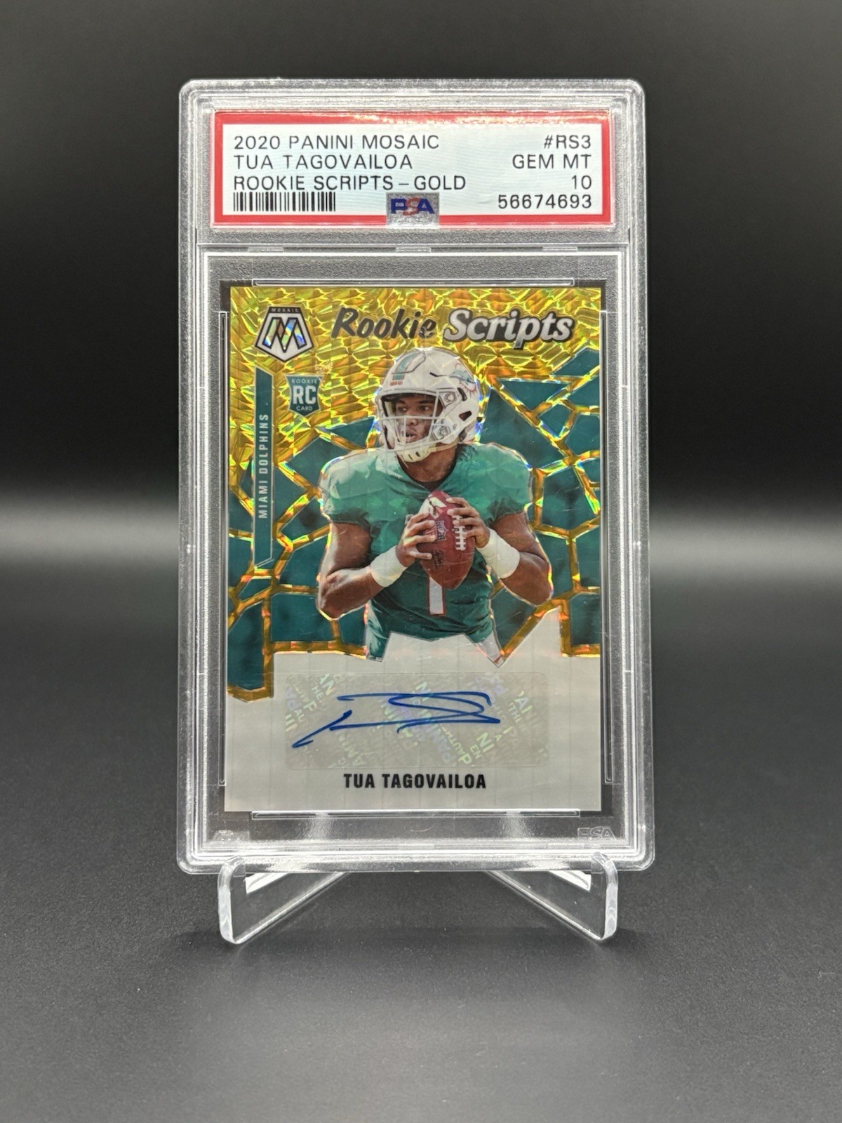 2020 Panini Mosaic Tua Tagovailoa Gold RC Rookie Scripts Auto #RS3 Psa 10