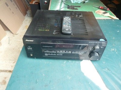 Pioneer VSX-D411 260W A/V Surround Receiver 5.1 Ch bundle w Remote