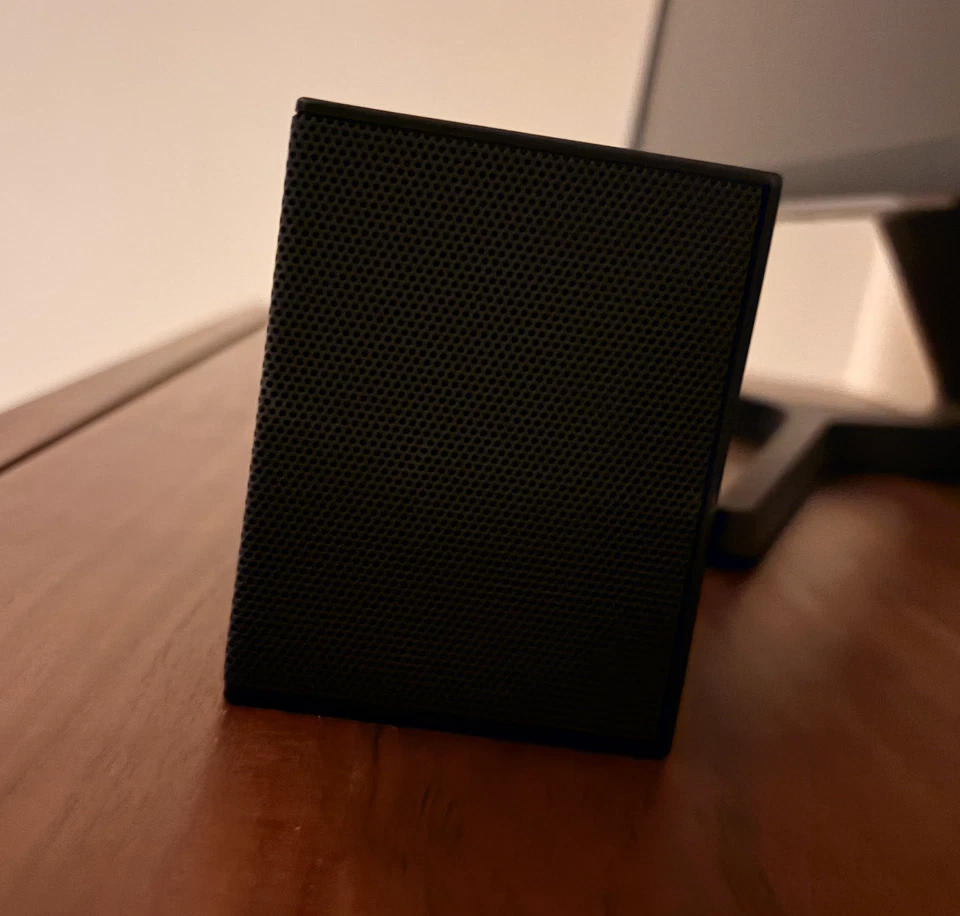 Polycom Poly Studio – 4K HD USB Video Conference  (Used, no cables or stand) - Image 3 of 3