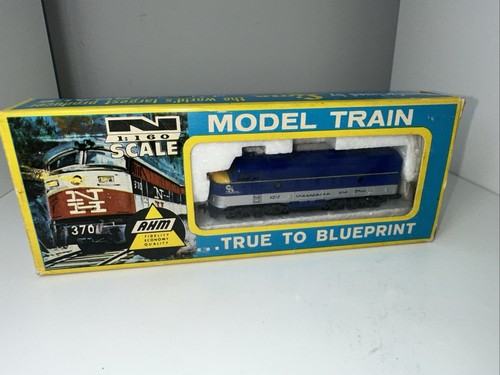 N Scale Locomotive; #4012, Chesapeake & Ohio, F_ unit