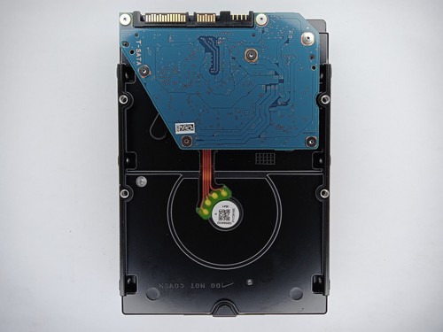 Disque dur de bureau SATA 4 To 3,5" Toshiba MD04 MD04ACA400 - Photo 2/2