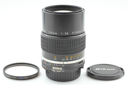 [EXC+4] Teleobjetivo Nikon Nikkor Ai-S Ais 135 mm f2,8 MF + Tapa de JAPÓN N519 - Imagen 2 de 8