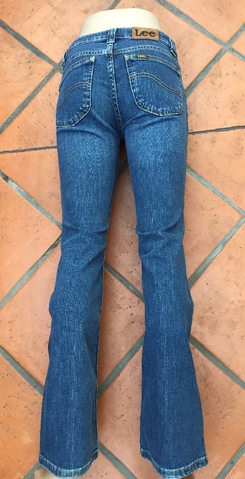 Lee Lee Lee - tolle Jeans für die Lady - 26 -macht ein super Figur - Kult Vintage a12b9c Lee Lee Lee - tolle Jeans für die Lady - 26 -macht ein super Figur - Kult Vintage a12b9c