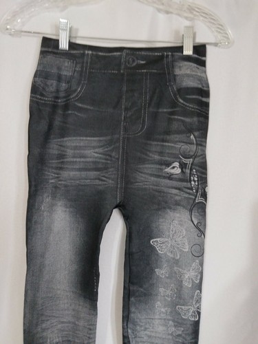 Youth legging Stretch Size 24"x24"Girls butterflies, distressed black. /lot#32 - Picture 3 of 4