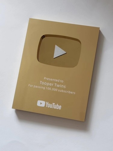 Youtube Silver/Gold Play Button (Custom) - Picture 11 of 13