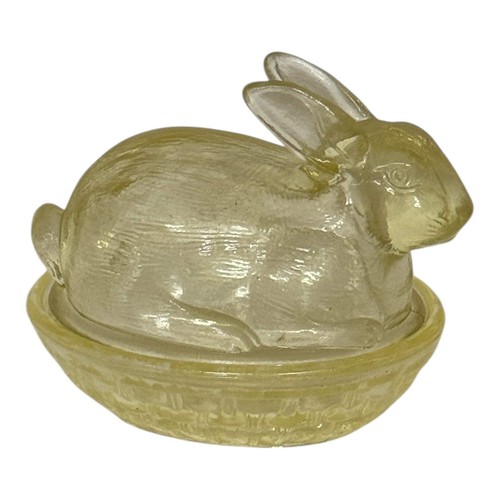 Vintage L.E. Smith Yellow Nesting Bunny - Picture 2 of 3