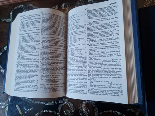 The Complete Works Of Shakespeare~1969~vgc Hardback in the Original Box - Picture 17 of 24