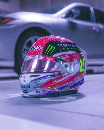 Minicasco Fórmula 1 Lando Norris 2024 Japón 1:2 con rasgaduras 😎 - Imagen 10 de 11