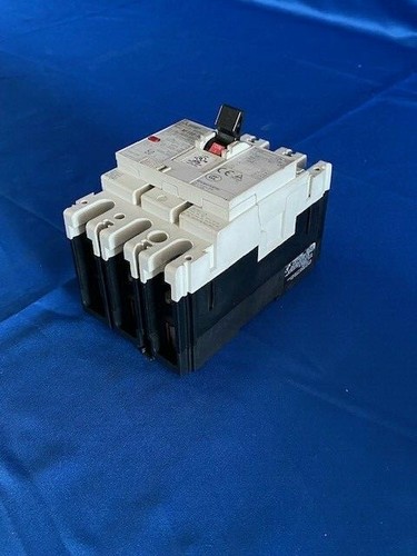 MITSUBISHI NF100-HRU Fuse Breaker NF100-HRU3025, 3 Pole 25A, Used, Tested - Picture 3 of 5