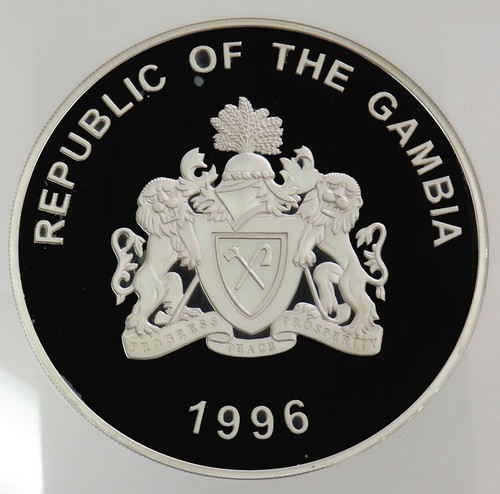 1996 SILVER GAMBIA 100 DALASIS LION FAMILY KILO NGC PF 69 UC  - Picture 3 of 3