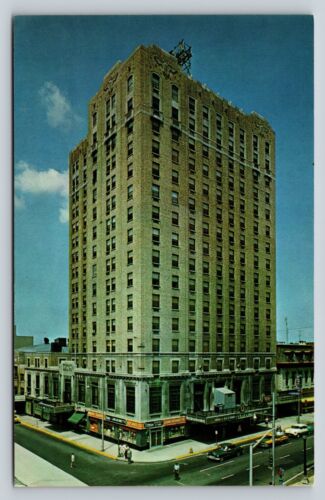 Hotel Abraham Lincoln & Classic Cars Reading PA VINTAGE Postcard