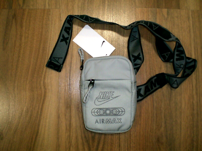 NIKE NSW エッセンシャル スリング バッグ NWT Nike Air Max NSW Essentials Crossbody Waist Bag 1 L