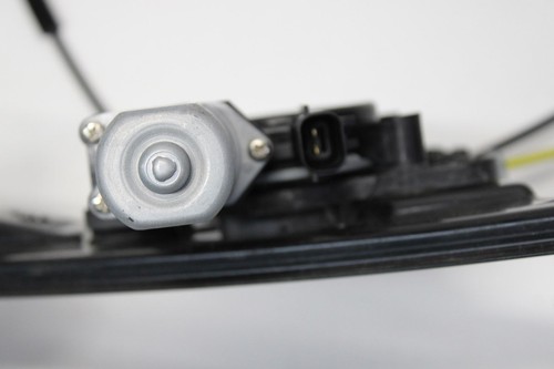 2018-2023 CHEVROLET TRAVERSE FRONT RIGHT SIDE DOOR WINDOW REGULATOR W/ MOTOR OEM - Picture 5 of 6