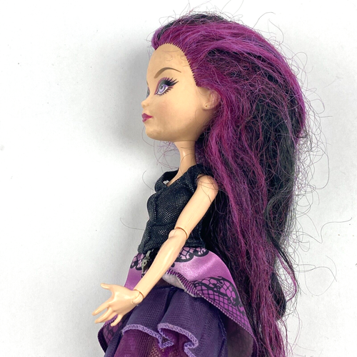 Monster High Raven Queen Ever After High Doll 1st Chapter Mattel 2012  11" - Picture 15 of 18