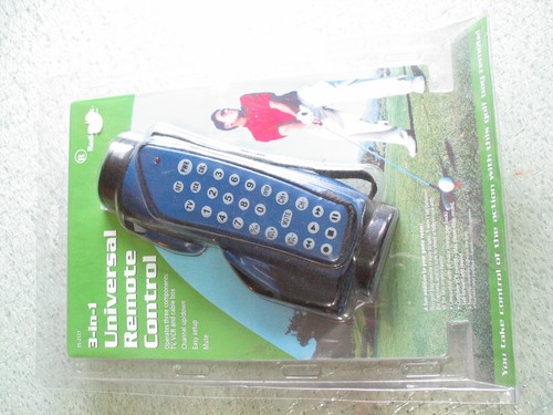  Universal Remote for TV, VCR and Cable Boxes Radio Shack Golf Bag shaped - Picture 1 of 4